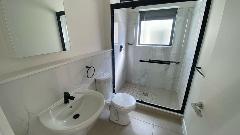 To Let 1 Bedroom Property for Rent in Richwood Western Cape
